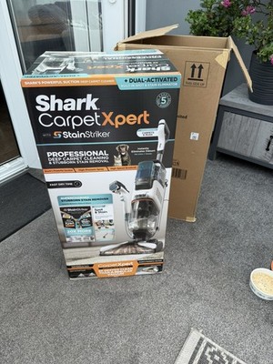 Shark CarpetXpert Teppichtiefenreiniger mit integriertem Fleckenstriker