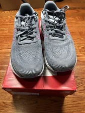 New Balance Fresh Foam X 840v1 Shoes Womens 9.5 2E Wide Arctic Grey Raspberry