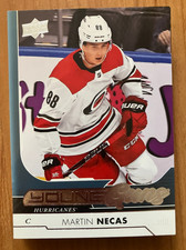 2017-18 Upper Deck Hockey #464 Martin Necas Young Guns Rookie Card - Sharp!. rookie card picture