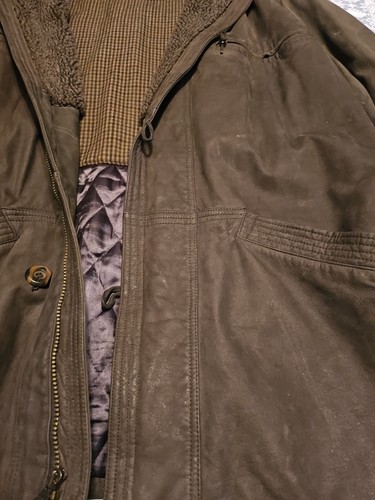VINTAGE! Men's Perry Ellis Leather Coat/sherpa Collar/ XL/ Deep Olive Green - Picture 2 of 24