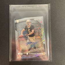 2025 Panini Prizm Football Tyler Shough No Huddle Auto #327 Disco Saints Card
