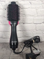 Revlon One-Step Hair Dryer Volumizer Hot Air Brush 3 Speed Black/Pink (NOBOX)