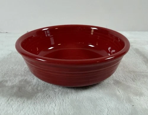 Fiesta Classic Rim Small Bowl 5 5/8"  15 oz Scarlet