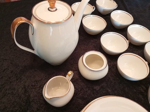shinding porcelain coffee service white beige with gold rim coffee pot - Picture 13 of 15