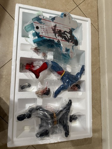 Sideshow collectibles Batman Vs Superman Maquette Exclusive Limited Incomplete - Picture 3 of 13