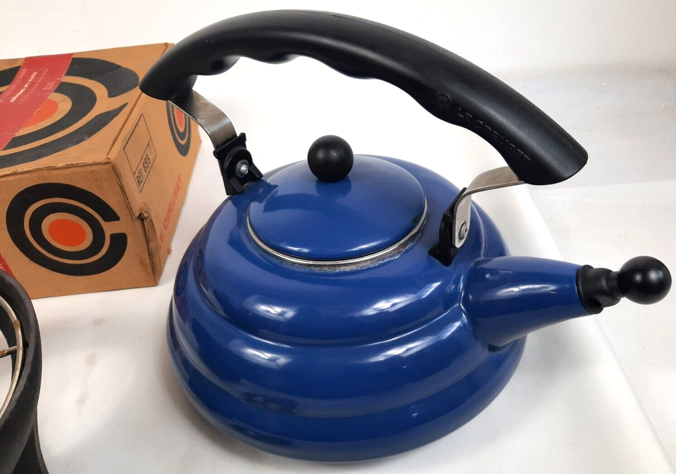 Le Creuset Beehive Enamelled StoveTop Kettle Blue & Stove Stand eBay