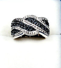 Blue White sparkling cubic zirconia cocktail ring in 925 Sterling Silver sz 7