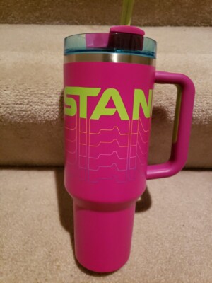 Stanley Vivid Violet Reverb 40oz