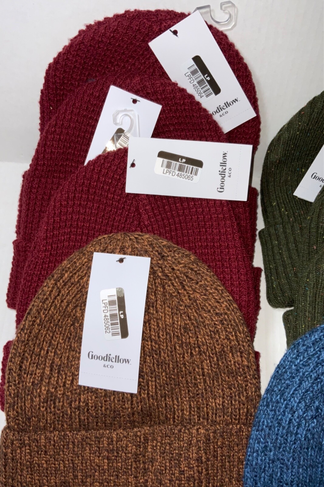 Men's One size BEENIE warm hat Textured knits COLOR CHOICES Goodfellow