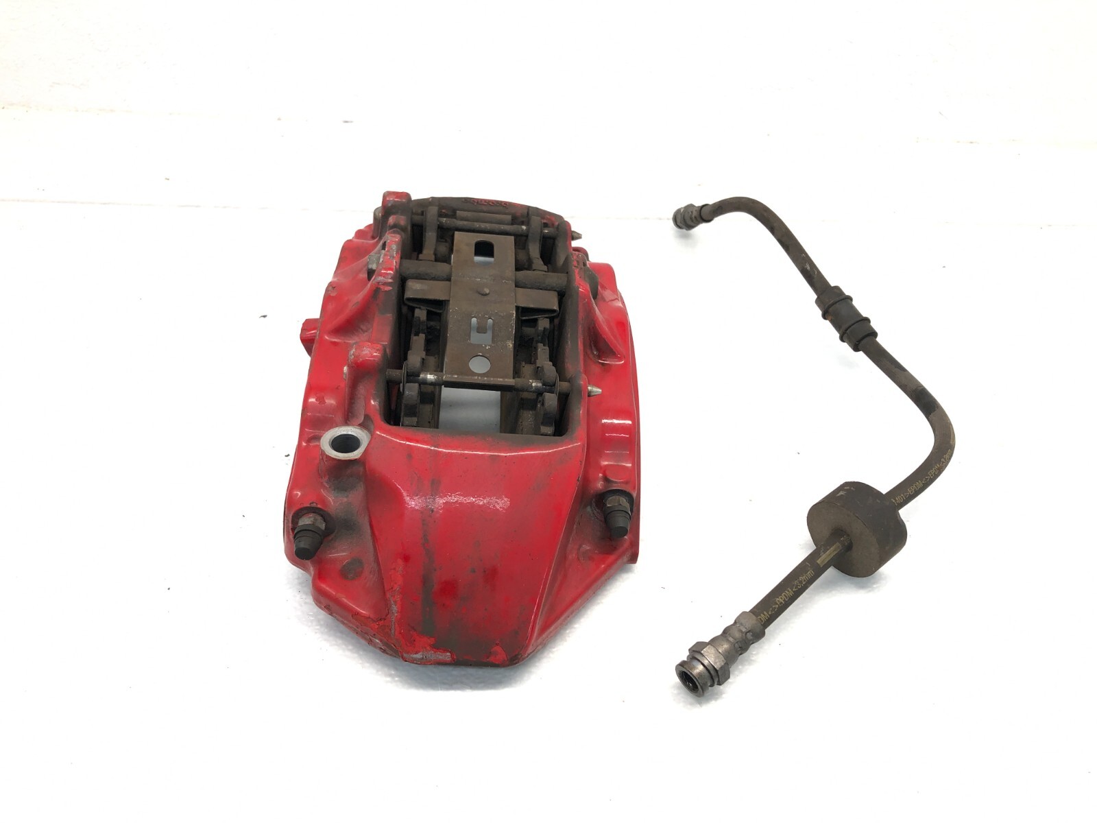 2017-2024 MASERATI LEVANTE RIGHT PASSENGER FRONT BREMBO RED BRAKE CALIPER OEM