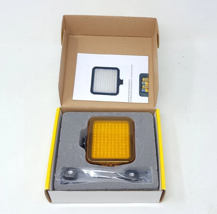 Promaster LED 120 Code 7200 Camera Camcorder Light - Imagem 4 de 4