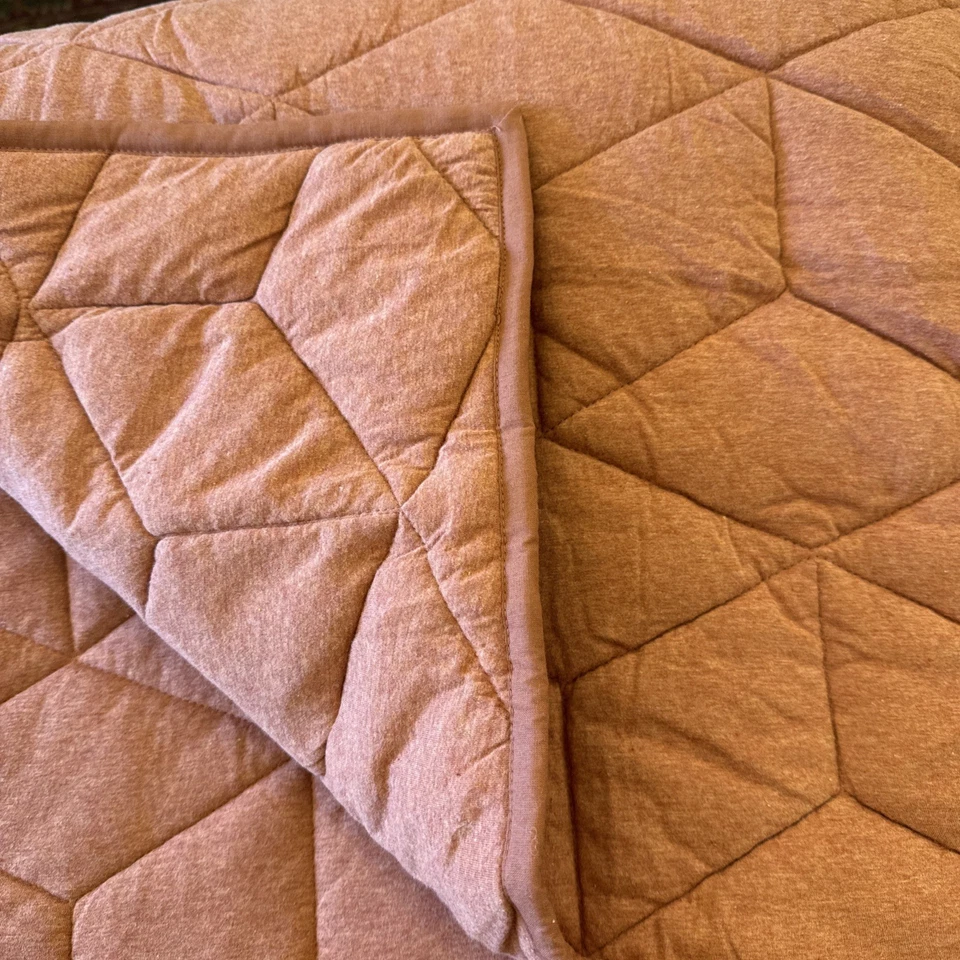 NEW- no tags- Pottery Barn Kids Heathered Jersey Quilt FULL/QUEEN Rusty -86x86 - Image 2 of 4