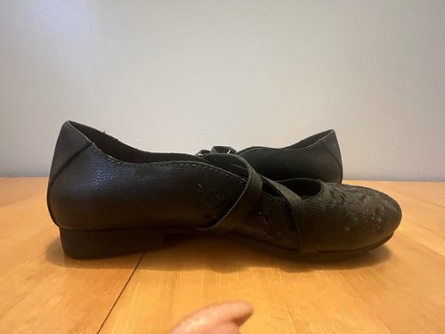 TAOS Wish Mary Jane Flats Embroidered Black Leather Floral Women Size 6.5 US - Picture 10 of 18