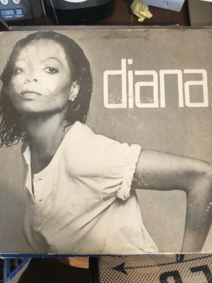 Old/used/scratches/vintage records/ had since 70's Crate of 200/sold separately  Foto 4 de 4