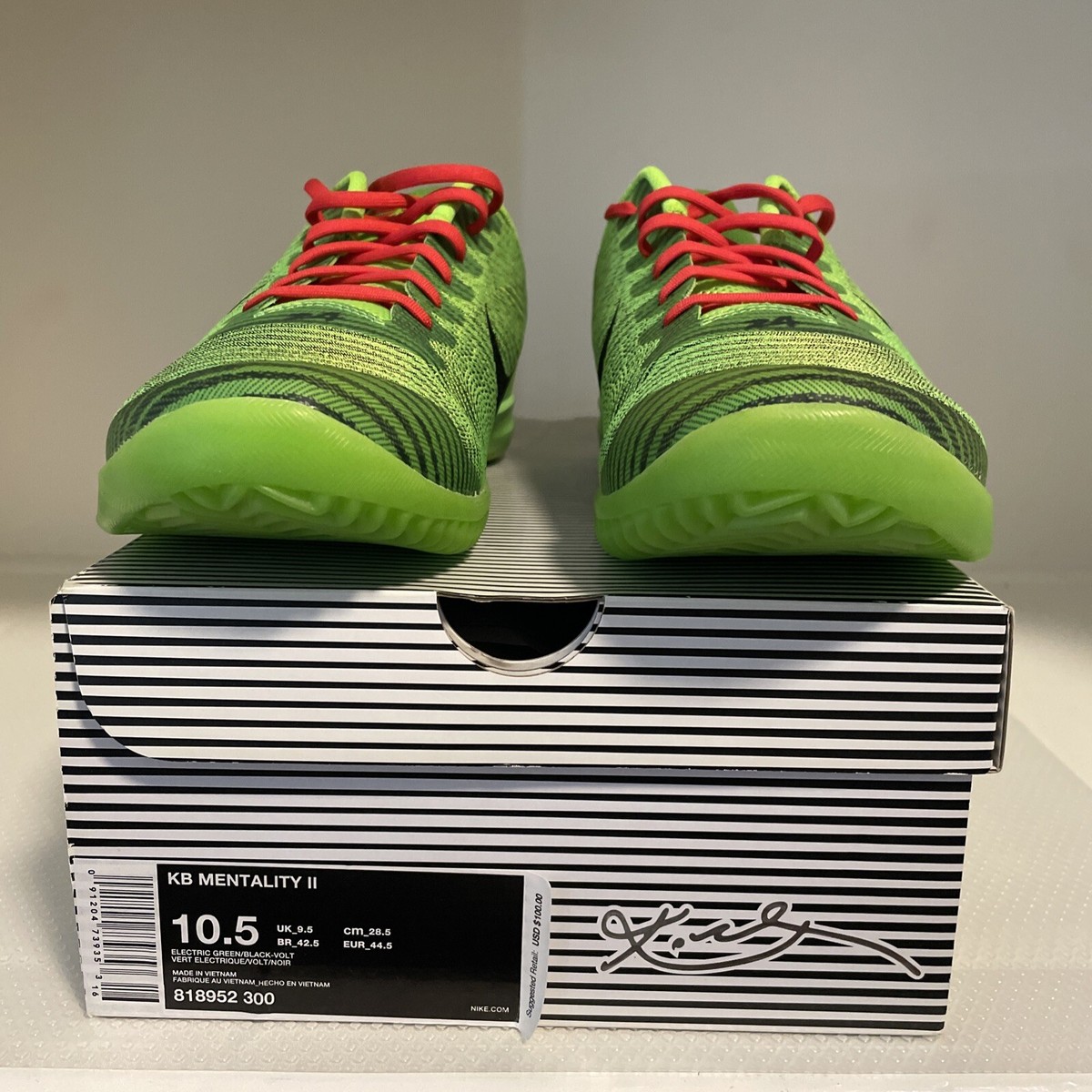 Nike KB Mentality 2 Grinch Kobe Bryant Size 10.5 Brand New! 🔥RARE