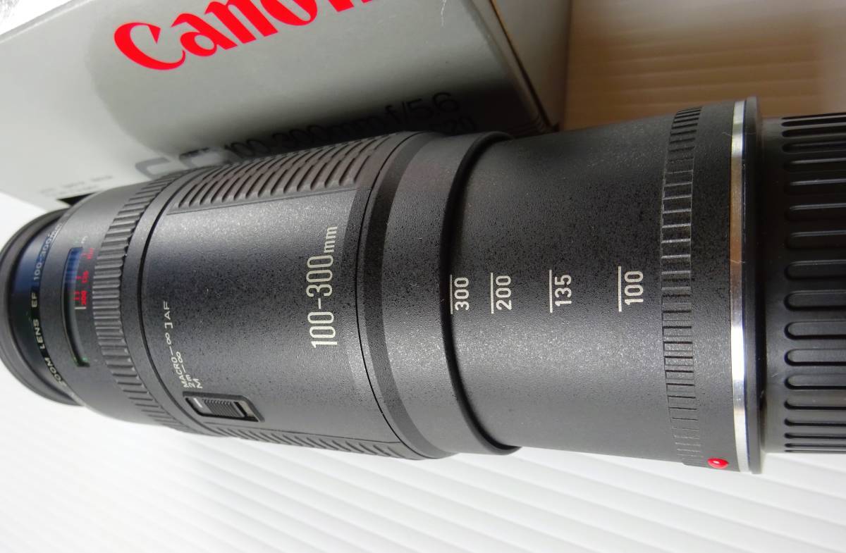 Canon EF 100 300mm Zoom Lens f/5.6 w/Lens Case ES C20 Canon Canon EF 100 300mm Zoom Lens f/5.6 w/Lens Case ES C20 Canon