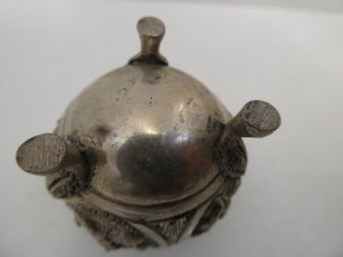 SMALL INDIAN ASIAN SILVER REPOUSSE SHIVA DEITY ICON FOOTED BOWL DISH - Picture 6 of 8
