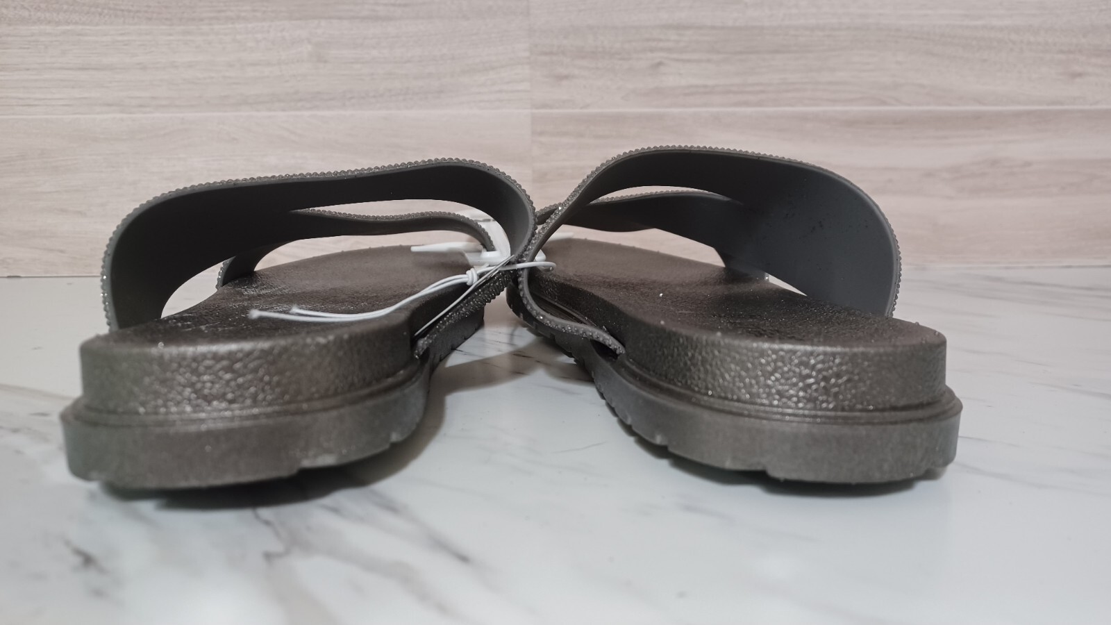 Capelli New York Women's Sandal Slip On Rhinestone Comfort Insole Size 8