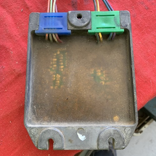 Motorcraft DY233A Engine Air Fuel Control Computer D9EE-12A651-B2B Ford 2.3L - Picture 7 of 8