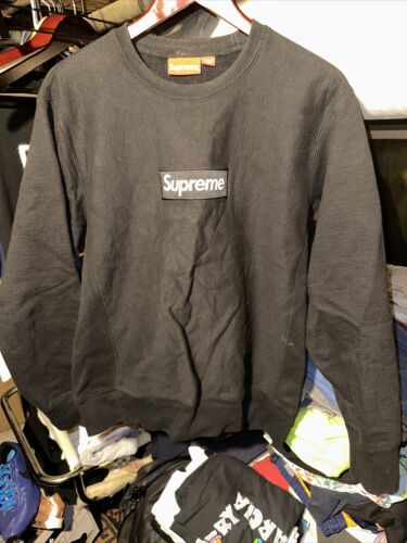 Supreme - SUPREME FRIENDS AND FAMILY BLACK ON BLACK BOX LOGO T-SHIRT