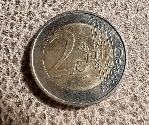 Rare 2002 F 2 Euro Coin - Picture 4 of 4