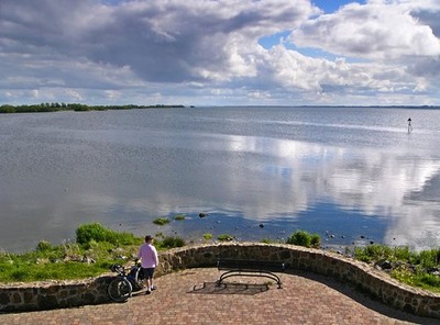Photo A3 Lough Neagh at Toome Lough Neagh is the largest freshwater lake c2005