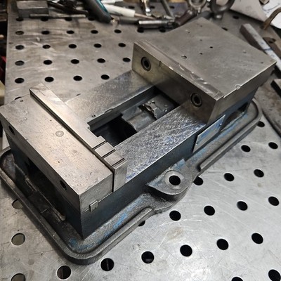 KURT D60 6'' Milling Vise .0005 Sq/Parallel Bed Scraped & Flaked USA Refurbished