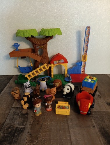 Fisher Price Little People BIG ANIMAL ZOO Playset w 8 Animals, People & Tractor