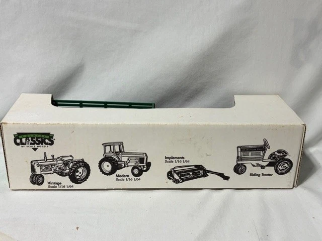 Scale Models Oliver 70 Row Crop Tractor Wagon Plow 3 pc set, Green, 1/16, NIB - Image 4 of 4