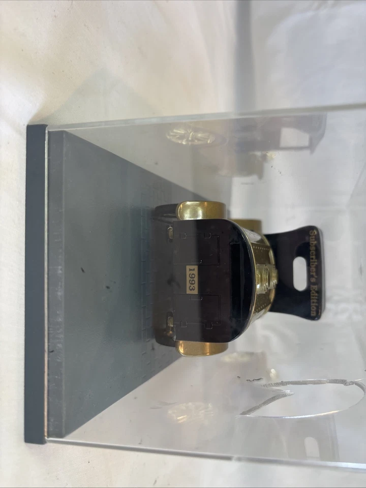 Spec-tacular News 1916 Studebaker Tanker Truck Coin Bank 1/25 Scale Diecast - Image 2 of 4