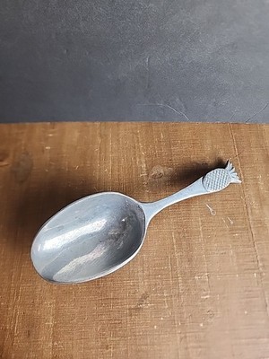 Aluminum Silver Colored Metal Pineapple Ice Food Serving Scoop 9.5 Inches