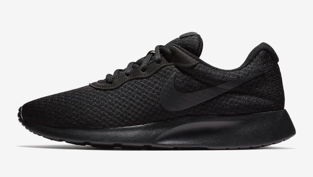 nike tanjun mens black