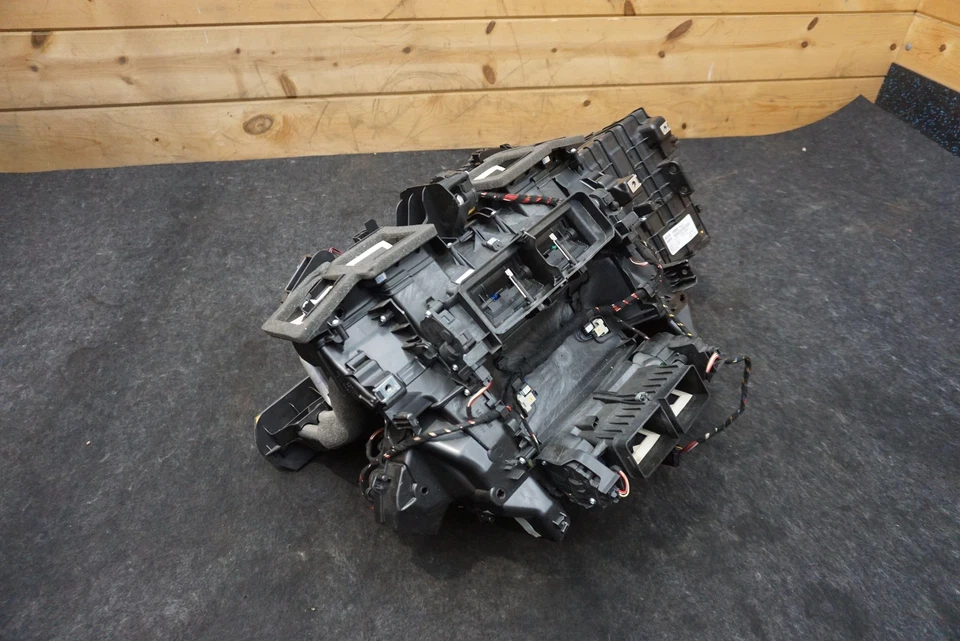 Conjunto de caixa de ventilador aquecedor climático CA HVAC 64119241196 BMW 760i 2010-14 - Imagem 3 de 4