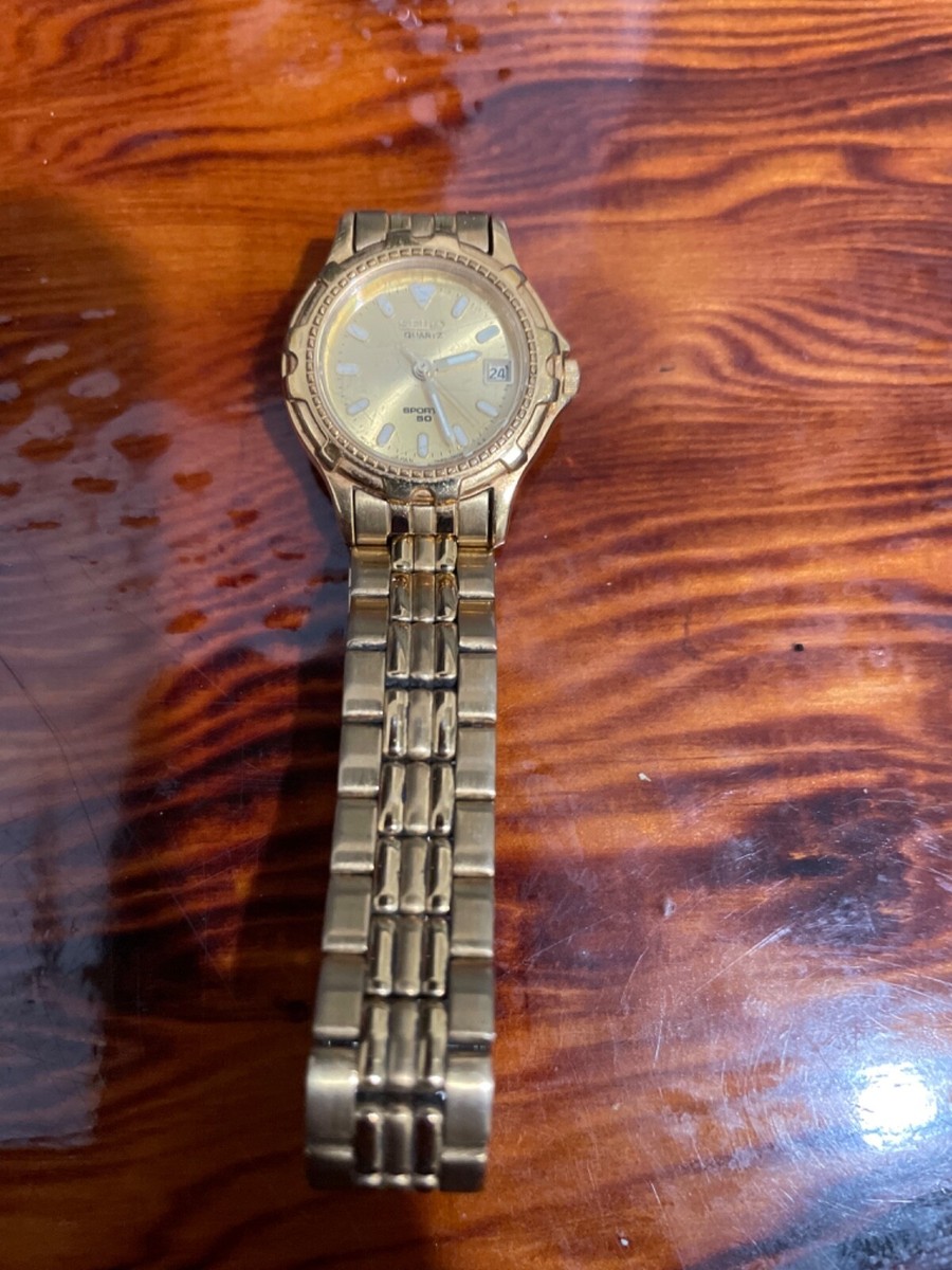 Seiko Sports 50 Ladies Wristwatch Watch Gold Tone 7N82-0349