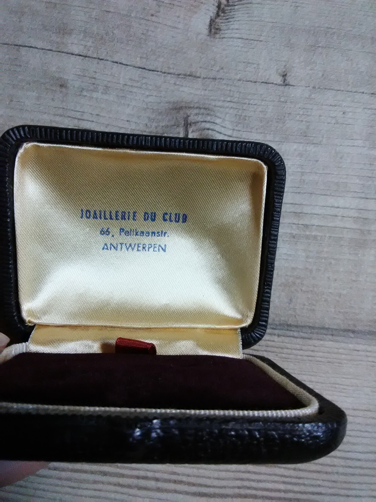Vintage Joaillerie Antwerpen jewelry presentation box / case - REDUCED