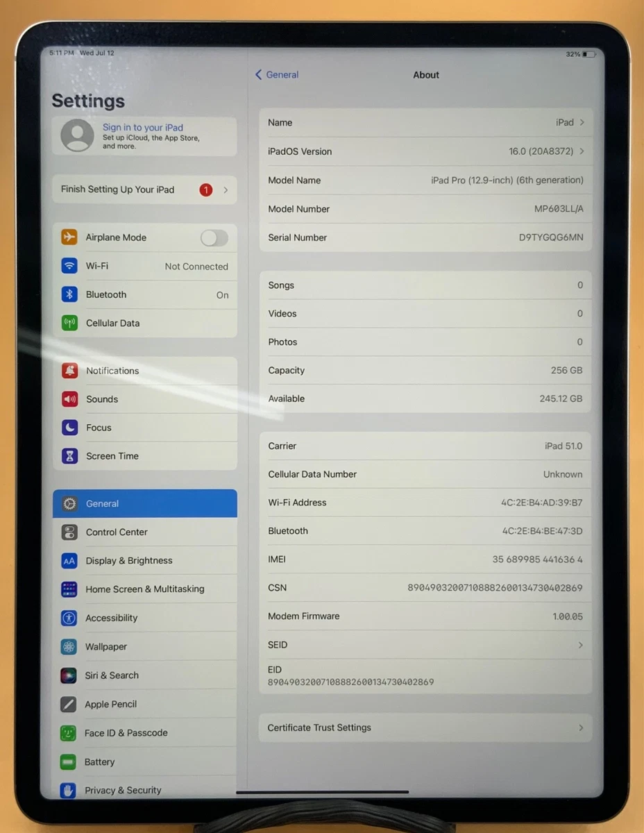 Apple iPad Pro 6th Gen M2 MP603LL/A 256GB 12.9'' WiFi