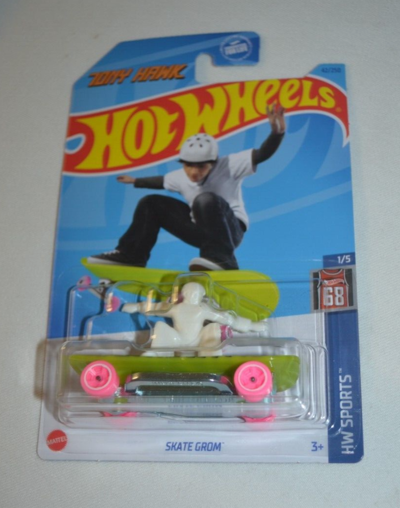 2023-42 Original Hot Wheels Skate Grom Mini Alloy Coupe 1/64 Metal