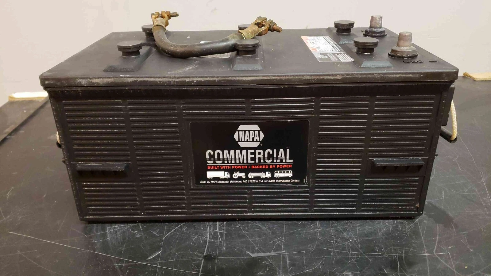 12V NAPA 8D 1100CCA Commercial Non-Spillable Lead Acid Battery (SKU: - Picture 1 of 5