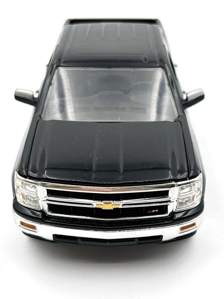 Camioneta pickup Chevy Silverado 2014 Jada Toys negra 1:24 diecast coche modelo 97018 Foto 2 de 4