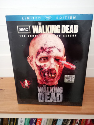  Rare Walking Dead Limited Edition Season 2 McFarlane Zombie Blu-ray 