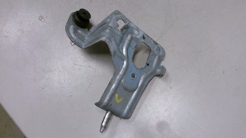 Halter Halterung Scheibenwischermotor Links VW Golf Plus 1.9 TDI Bj 2007