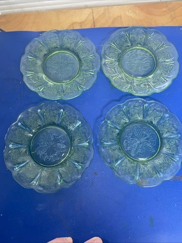 Jeanette Cherry Blossom Green Uranium Glass Saucer Bread Sherbet  Plate Set of 4