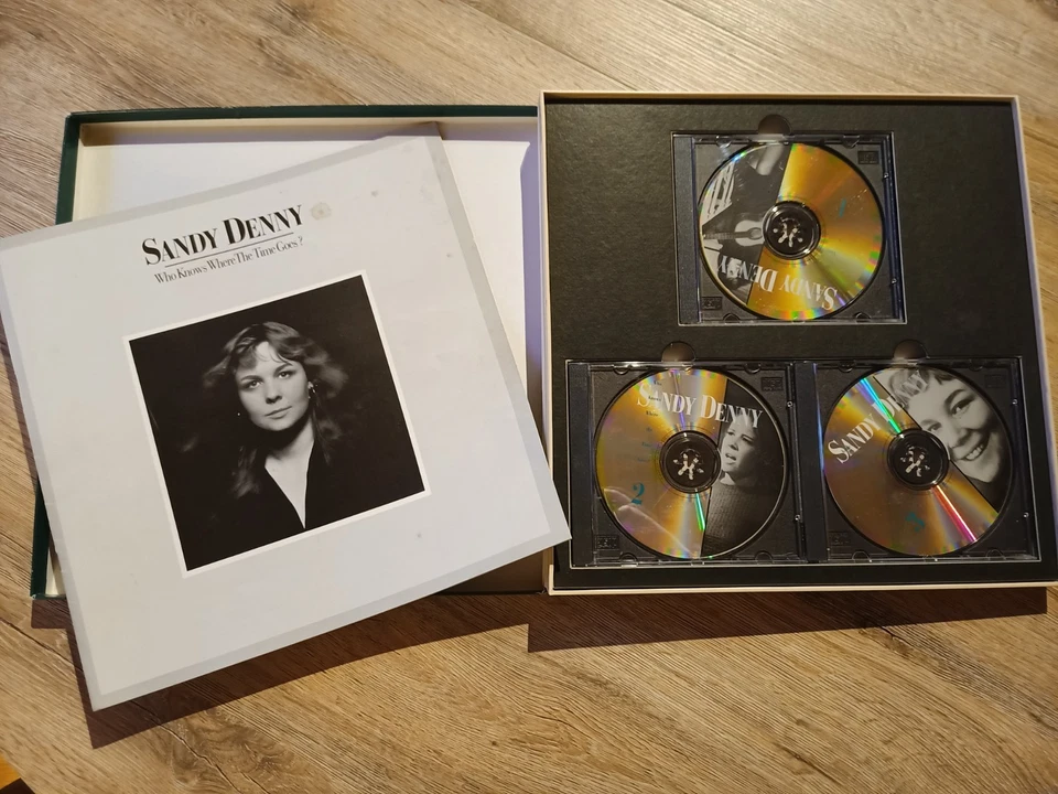 Sandy Denny: Who Know Where The Time Goes? 3 CD-Box im LP-Format incl. Booklet - Bild 2 von 4