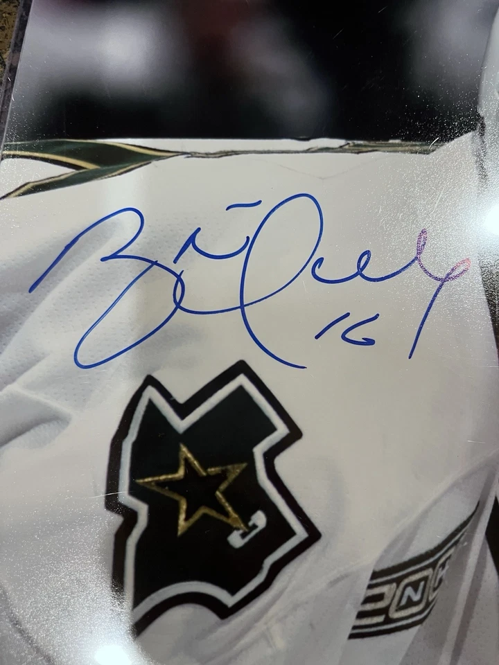 Brett Hull HOF Dallas Stars St Louis Blues Signed 8x10 PSA COA - Image 2 of 4