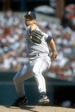 Andy Benes Seattle Mariners pitches v the Baltimore Orioles at an - Old Photo 3
