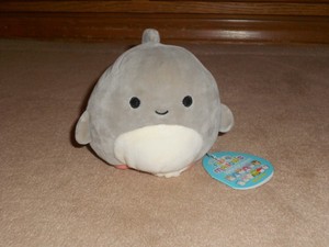 NWT KELLYTOY SQUISHMALLOW 5