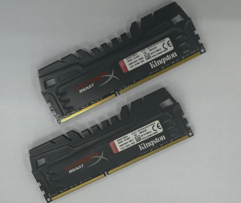 Kingston HyperX Beast 16 GB RAM Memory Kit (2x Gb) Ddr3 2400 MHz