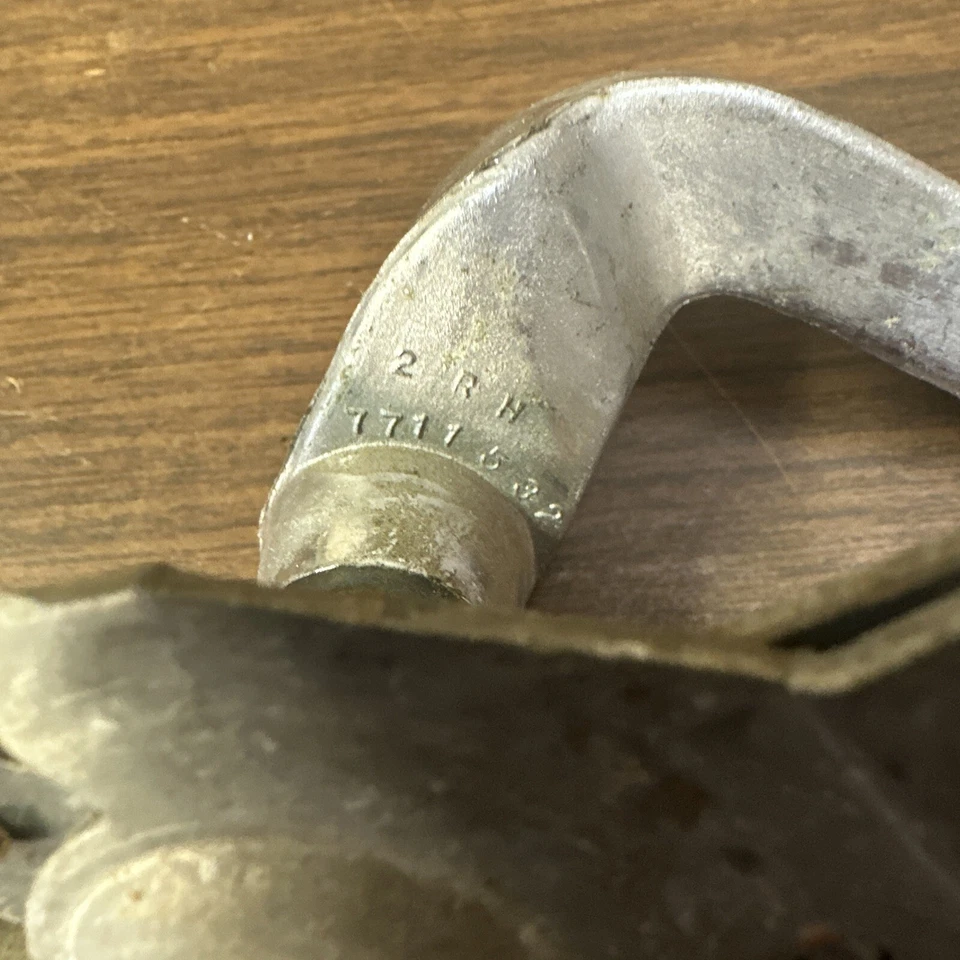 Manija de puerta interior derecha FRT 1971-1976 Cadillac Eldorado lado del pasajero 7711537 Foto 2 de 4