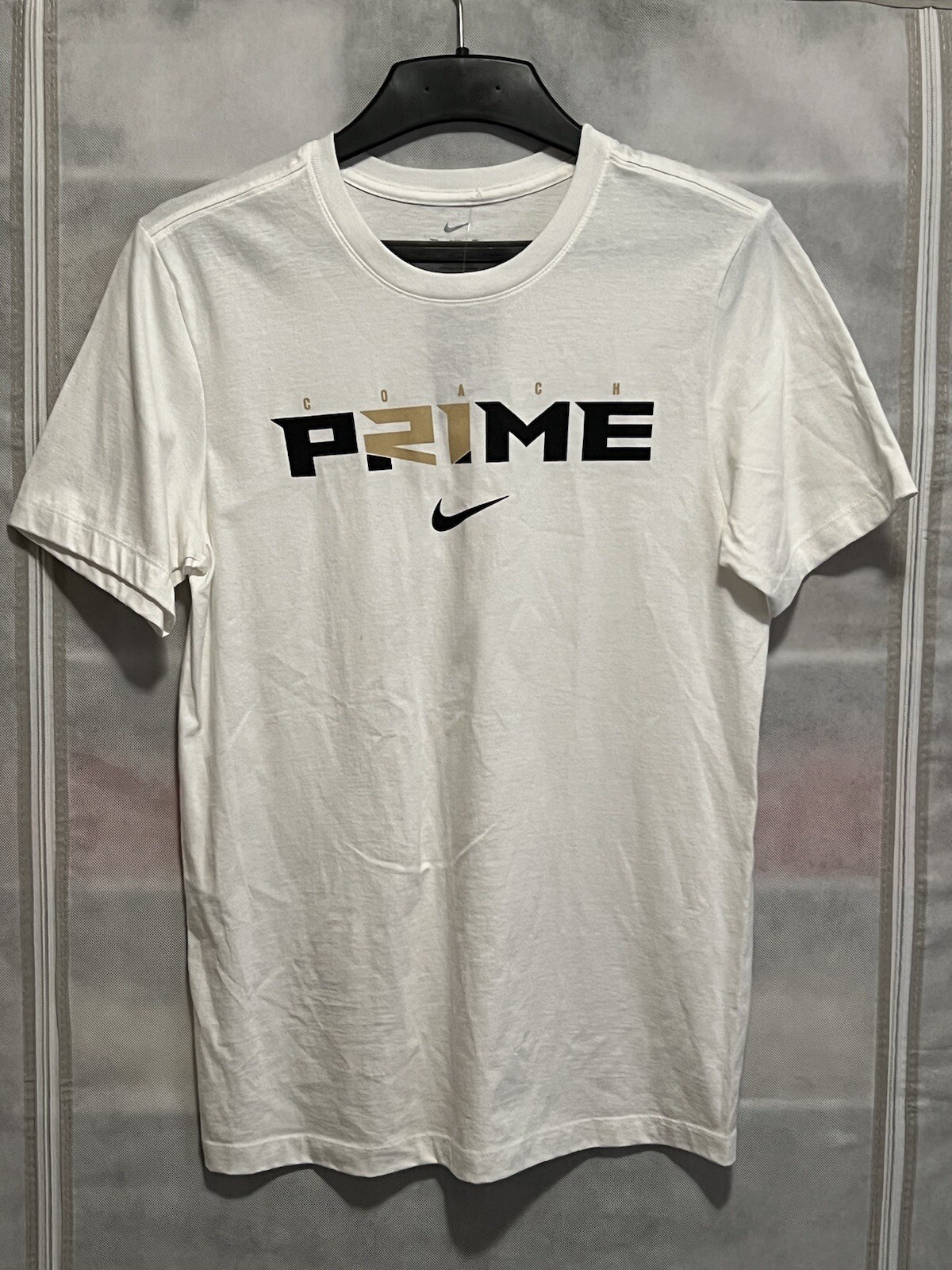 Picture 1 of 6