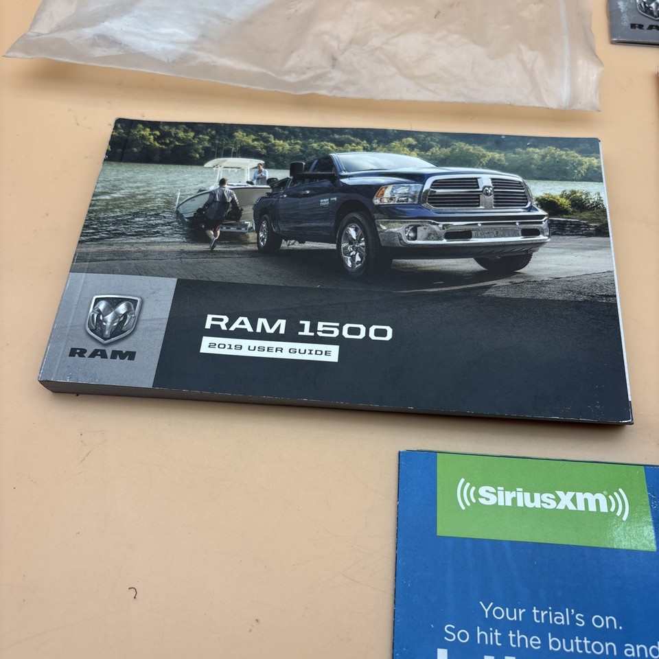 2019 Ram 1500 Owner’s Manual Quick Reference Guide with Plastic Case ...